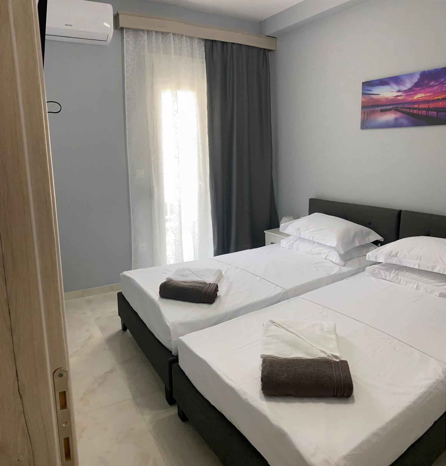Umbrella Apartment Переа Экстерьер фото