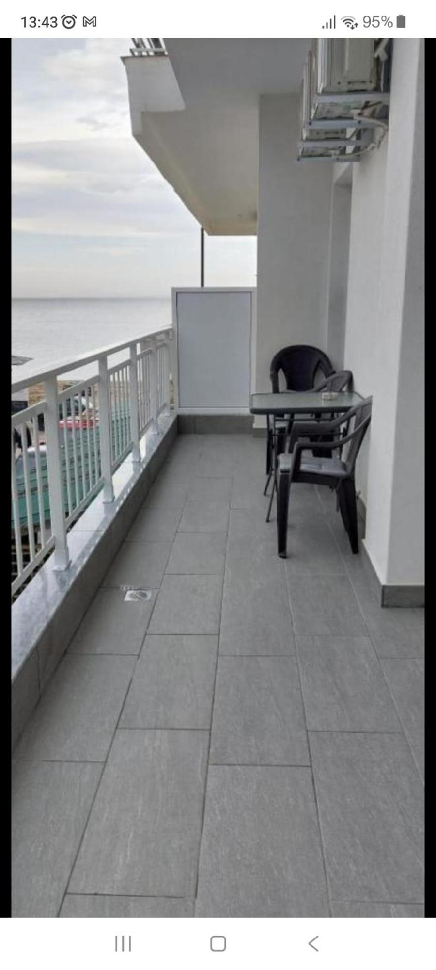 Umbrella Apartment Переа Экстерьер фото